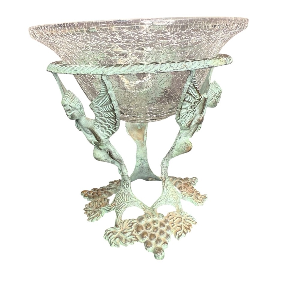 VINTAGE CRACKLE GLASS CENTERPIECE BOWL WITH VERDIGRIS CHERUB BASE - Picture 5 of 9